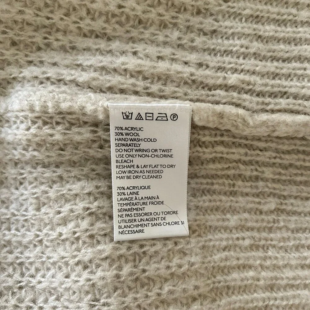 Cardigan By Kimchi Blue - Picture 6 of 6